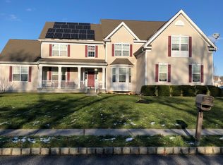 2514 London Ln, Vineland, NJ 08361