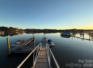 20139 Rainbow Cir, Cornelius, NC 28031