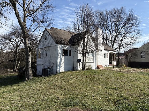 3rd image of 1236 W Commerce St