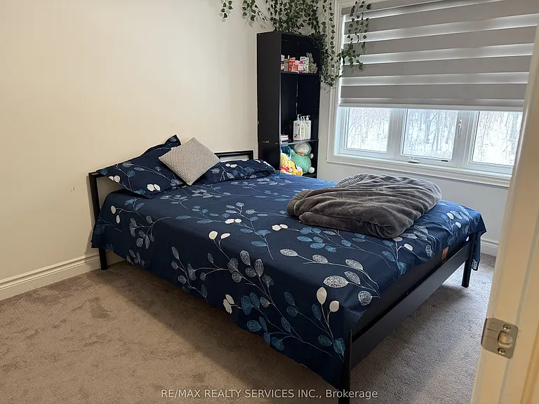 29 Lady Evelyn Cres — Photo 11