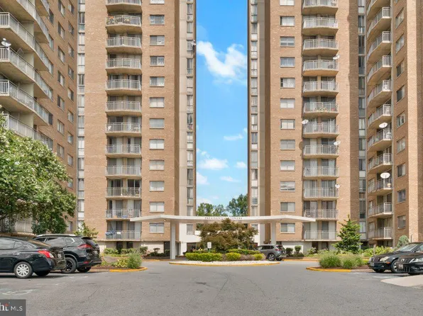 1836 Metzerott Rd APT 905, Hyattsville, MD 20783