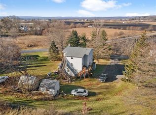 6 Round Hill Rd, Florida, NY 10921