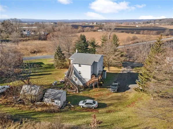 6 Round Hill Road, Florida, NY 10921