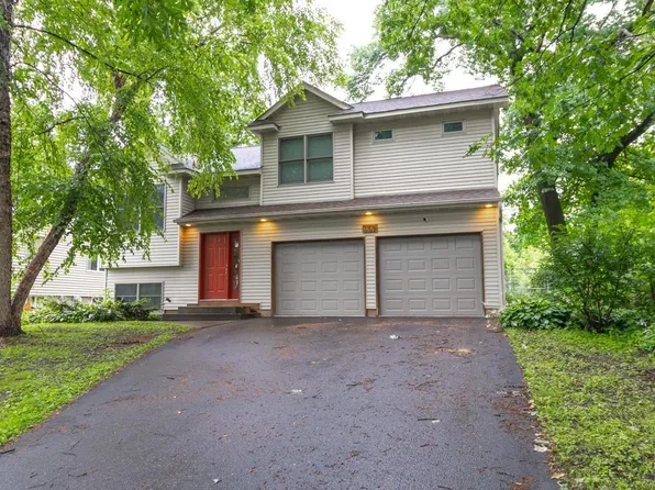 659 Goodview Ave N, Oakdale, MN 55128