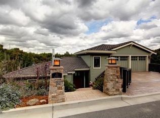 45 Oak Rd, Orinda, CA 94563