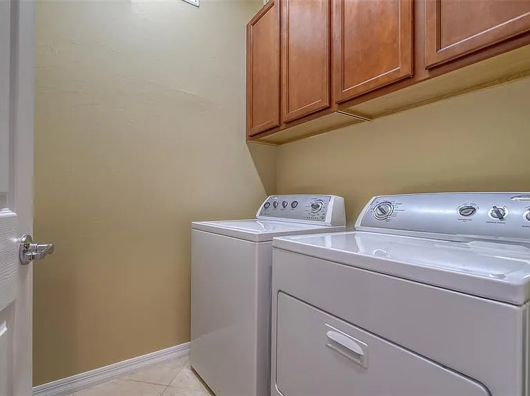 1498 Ernesto Dr — Photo 21