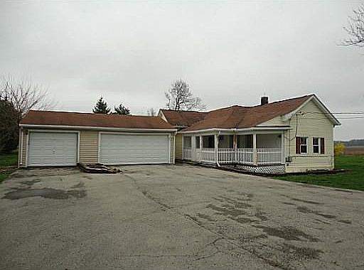 1st image of 21616 E Lane St