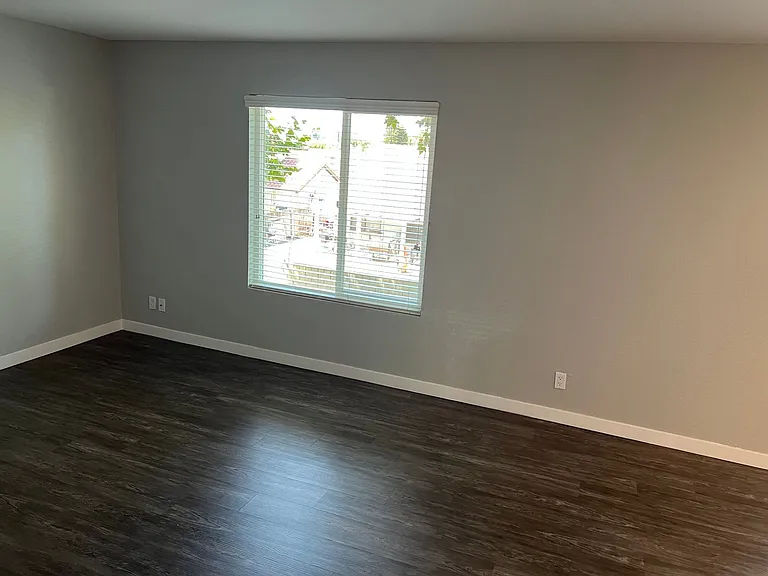 Corona Pointe Resort — Photo 174
