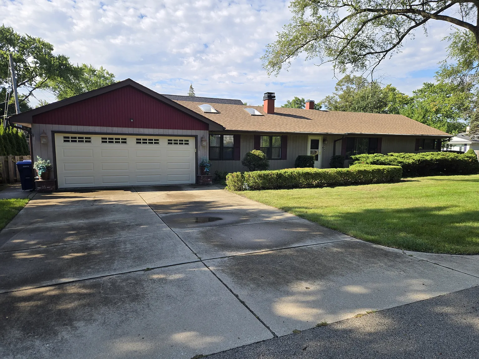 3 bed, 1850 sqft, $4,450 — Photo 1