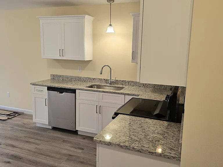2-5 Megway Ct — Photo 23