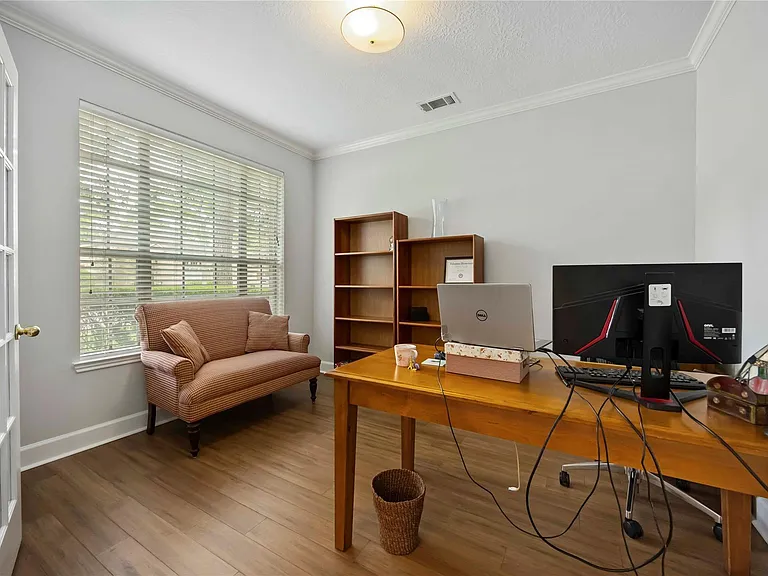 13611 Delacey Ln — Photo 4