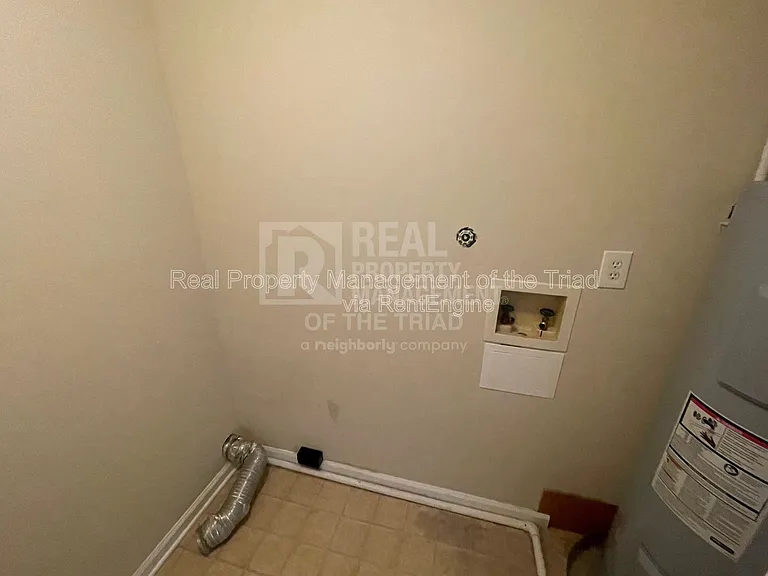 3607 McCuiston Rd #52 — Photo 13