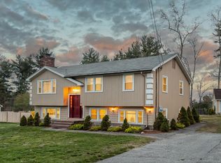 25 Gilcreast Rd, Londonderry, NH 03053