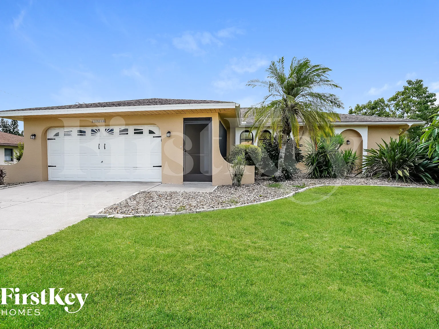 3 bed, 2.0 bath, 1230 sqft, $1,880 — Photo 1
