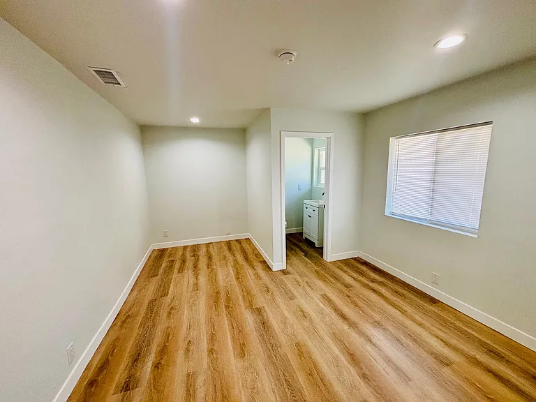41725 22nd St W — Photo 12