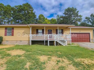 194 Ridgewood Dr, Chickamauga, GA 30707