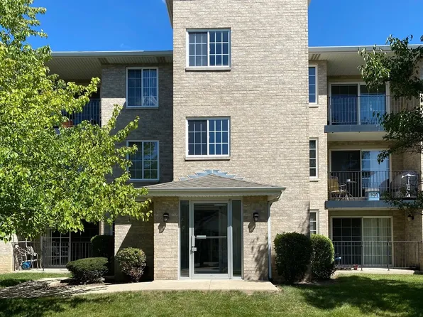 12910 W 159th St APT 3A, Homer Glen, IL 60491