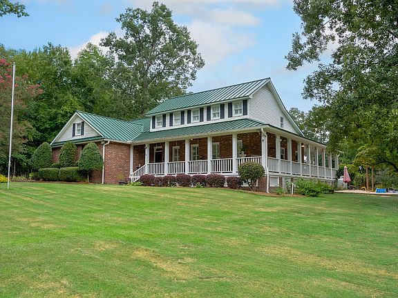 3rd image of 138 Rice Creek Ln
