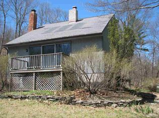 54 White Pines Ln, Leeds, NY 12451