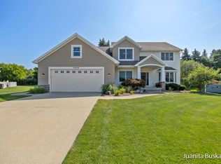 4335 Applewood Ct SW, Wyoming, MI