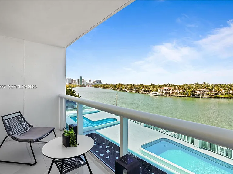 6770 Indian Creek Dr #5M — Photo 13