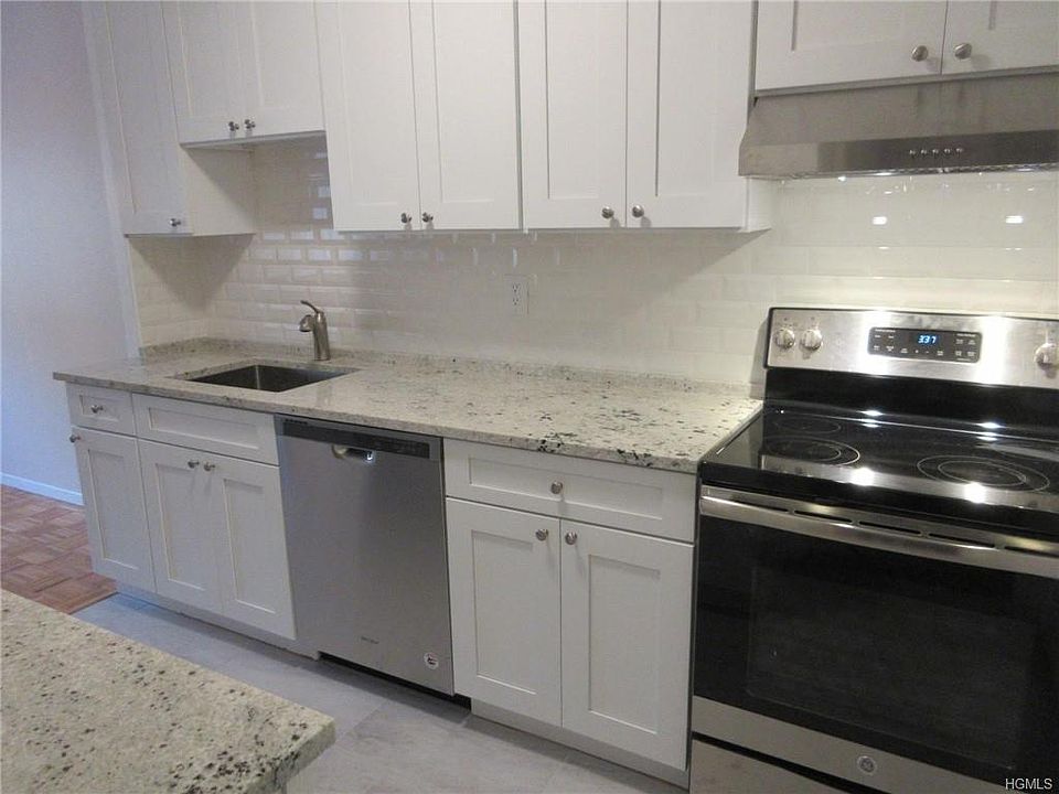 1st image of 414 Benedict Ave APT 1J