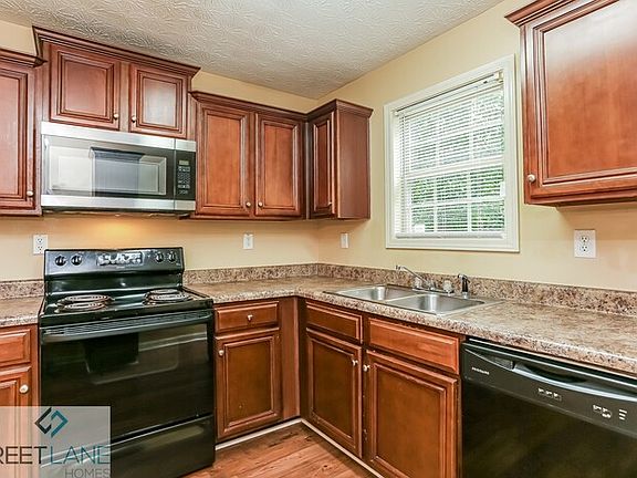 5th image of 1049 Wedgewood Ct