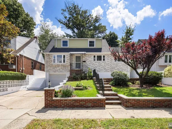 79 Franklin Ave, Fairview, NJ 07022