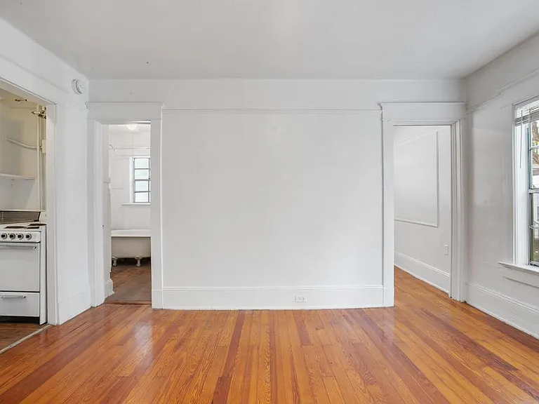 210 E Morse Blvd #1-33 — Photo 1