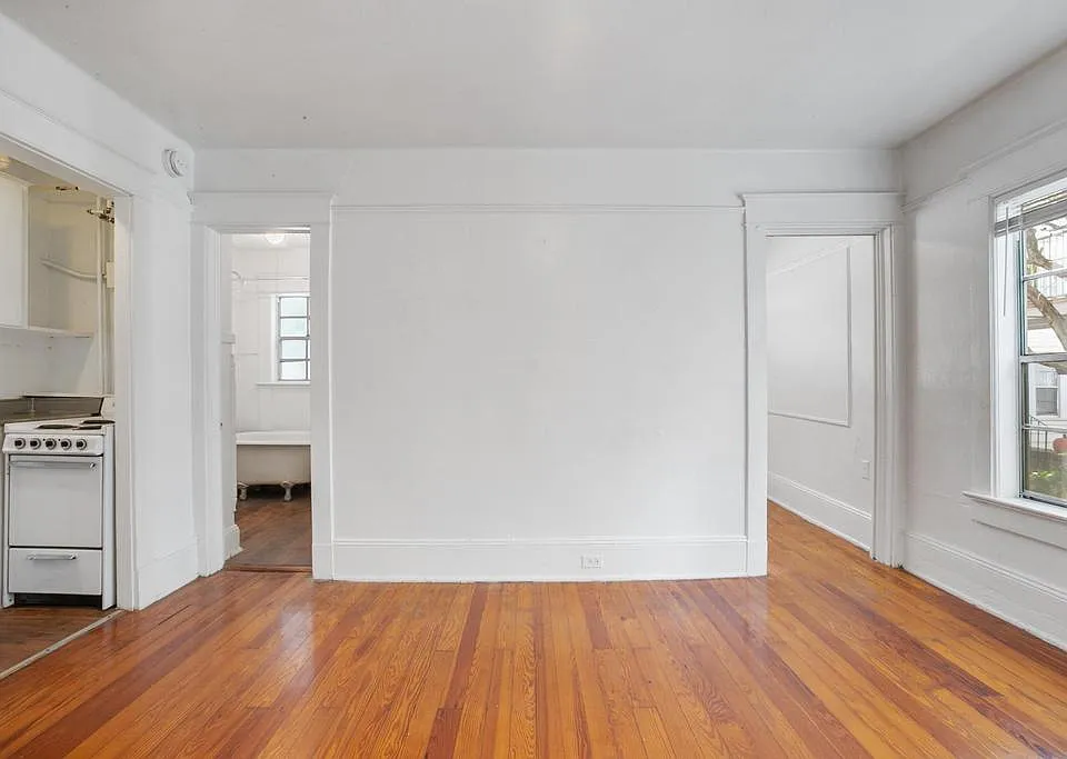 210 E Morse Blvd #1-01
