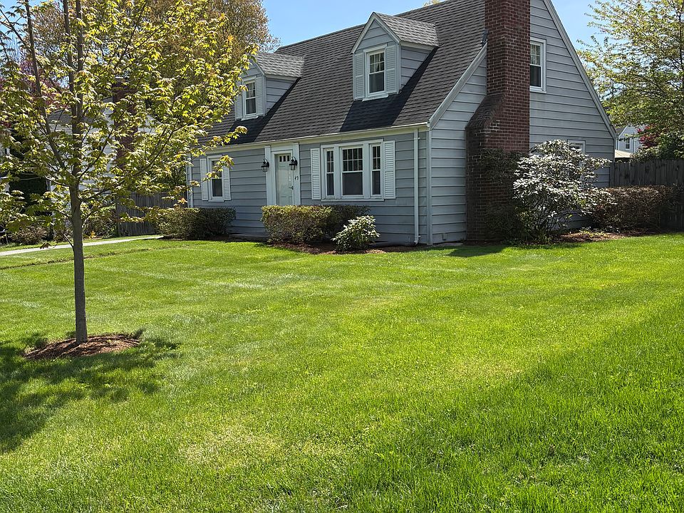 1st image of 49 Welles Dr N