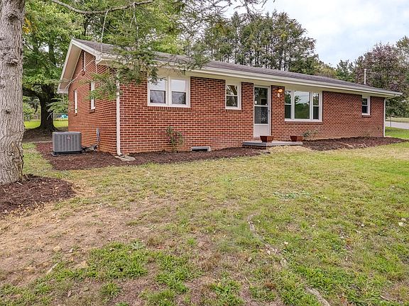 5th image of 1 Pendelton Cir