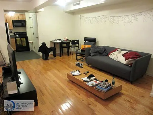 Rented by Metropolitan Property Group | media 1