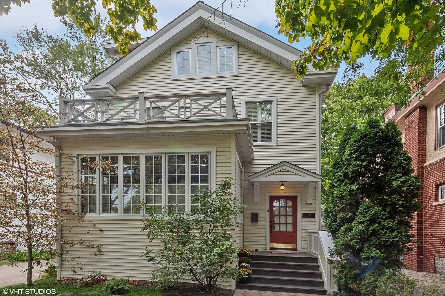 109 Dupee Pl photo 1