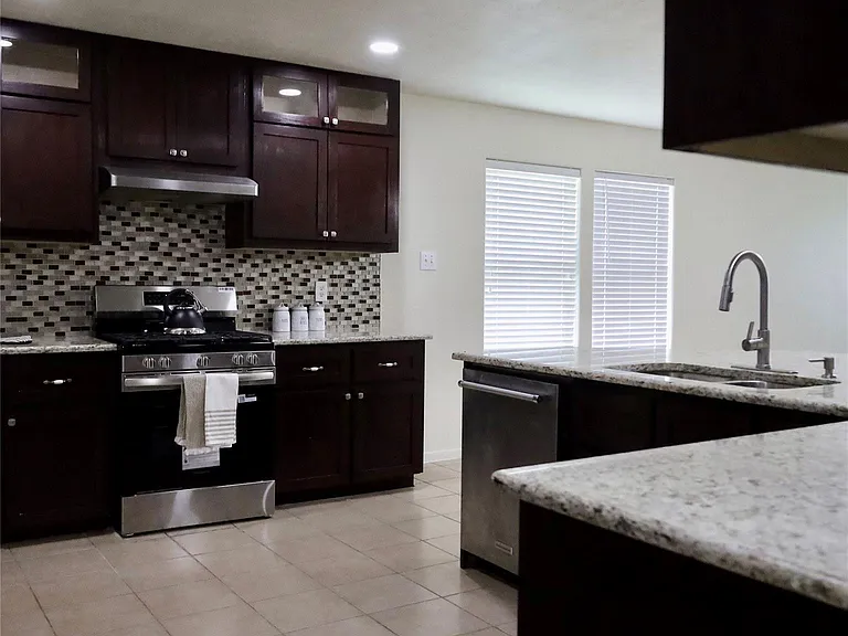 14411 Avery Brooke Ln — Photo 9