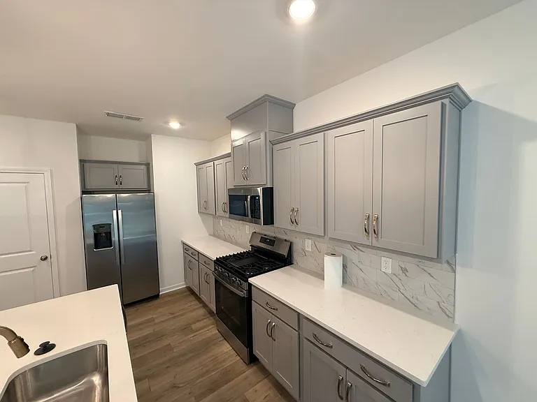 3113 Lilac Grove Dr — Photo 4