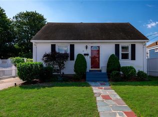 92 Prentice Ave, Pawtucket, RI 02860