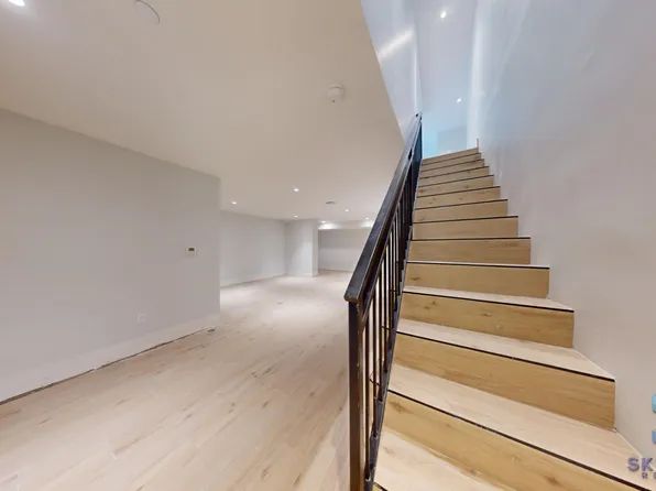 43-25 52nd Street image 11 of 34