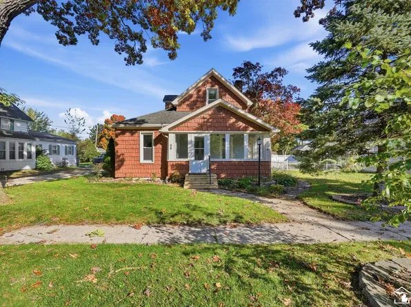 68 W Elm St, Petersburg, MI 49270