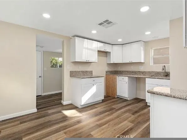 621 S Mistletoe Ave, San Jacinto, CA 92583