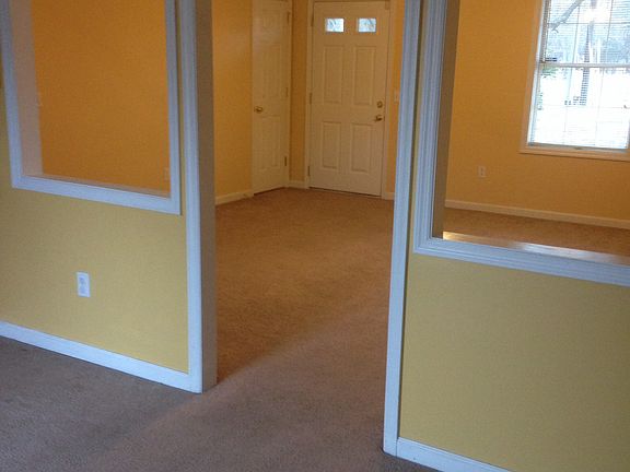 5th image of 300 Amanda Dr
