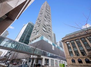 88 Harbour St #4910, Toronto, ON M5J 0C3