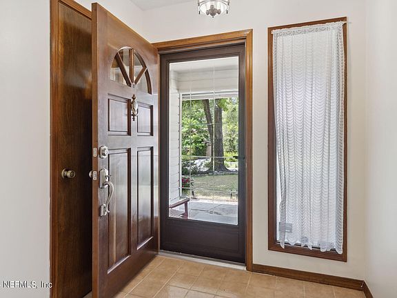 4th image of 10914 PUTNEY Court
