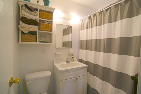 Rented by Compass | media 21