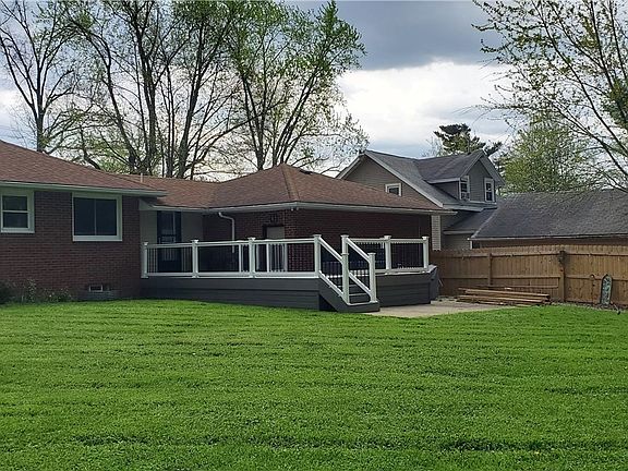 5th image of 3125 Beechwood Ave