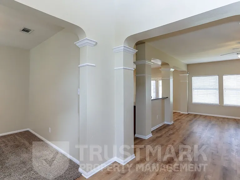 212 Crowfoot Dr #CROWFOOT212 — Photo 25