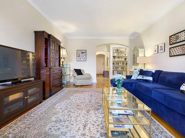 811 Cortelyou Rd APT 3E, Brooklyn, NY 11218