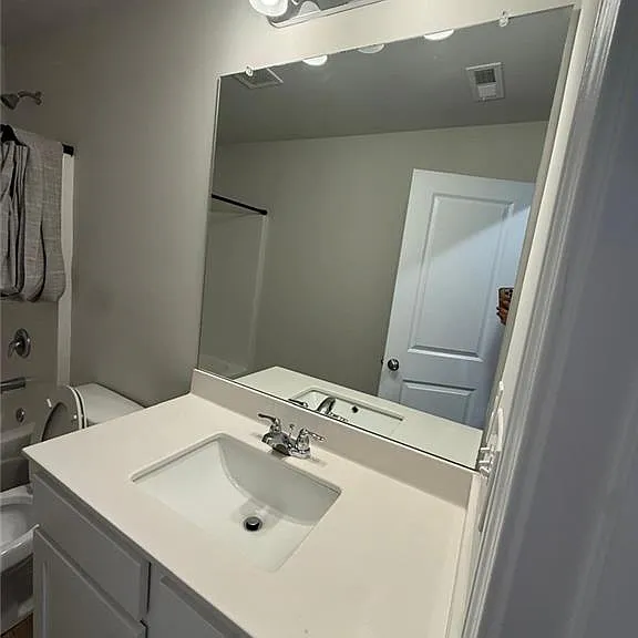 5223 Canberra Dr — Photo 10