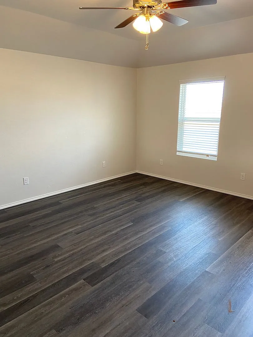 Pre-Lease Your Next Home | 3 Beds & 2 Baths in Shadow Valley with Covered Back Porch — Photo 4