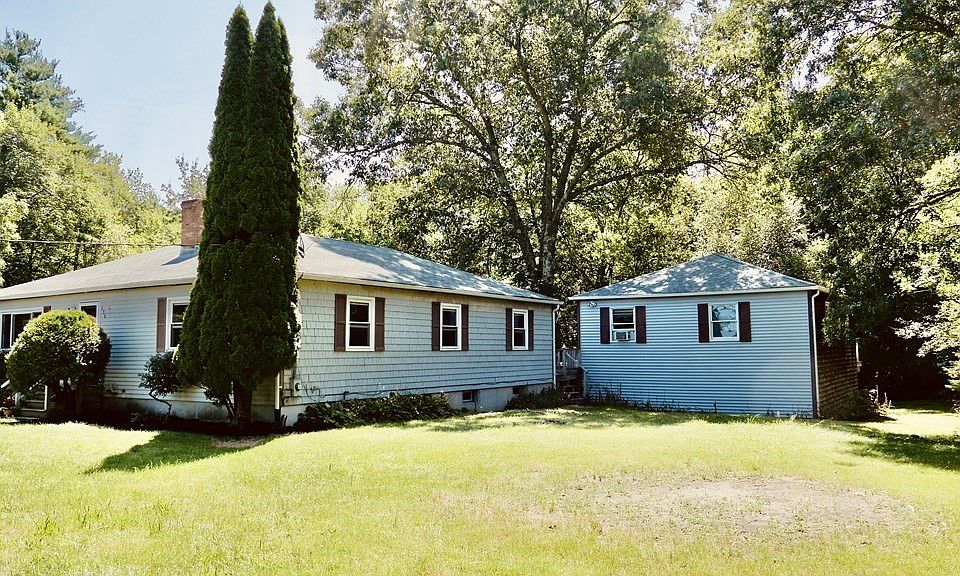 136 Brook St, Hanson, MA 02341 Zillow